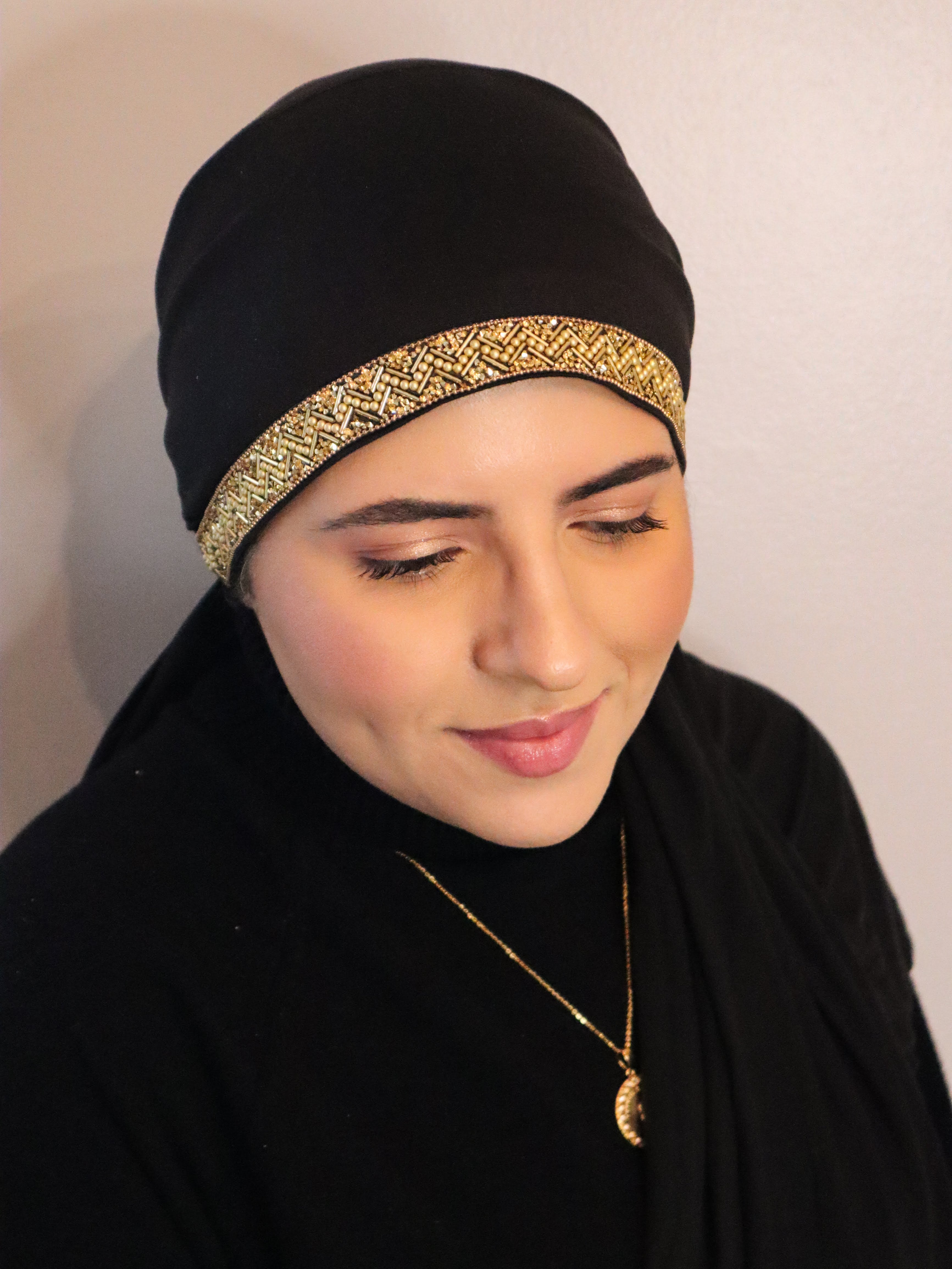 Mounaia Hijab