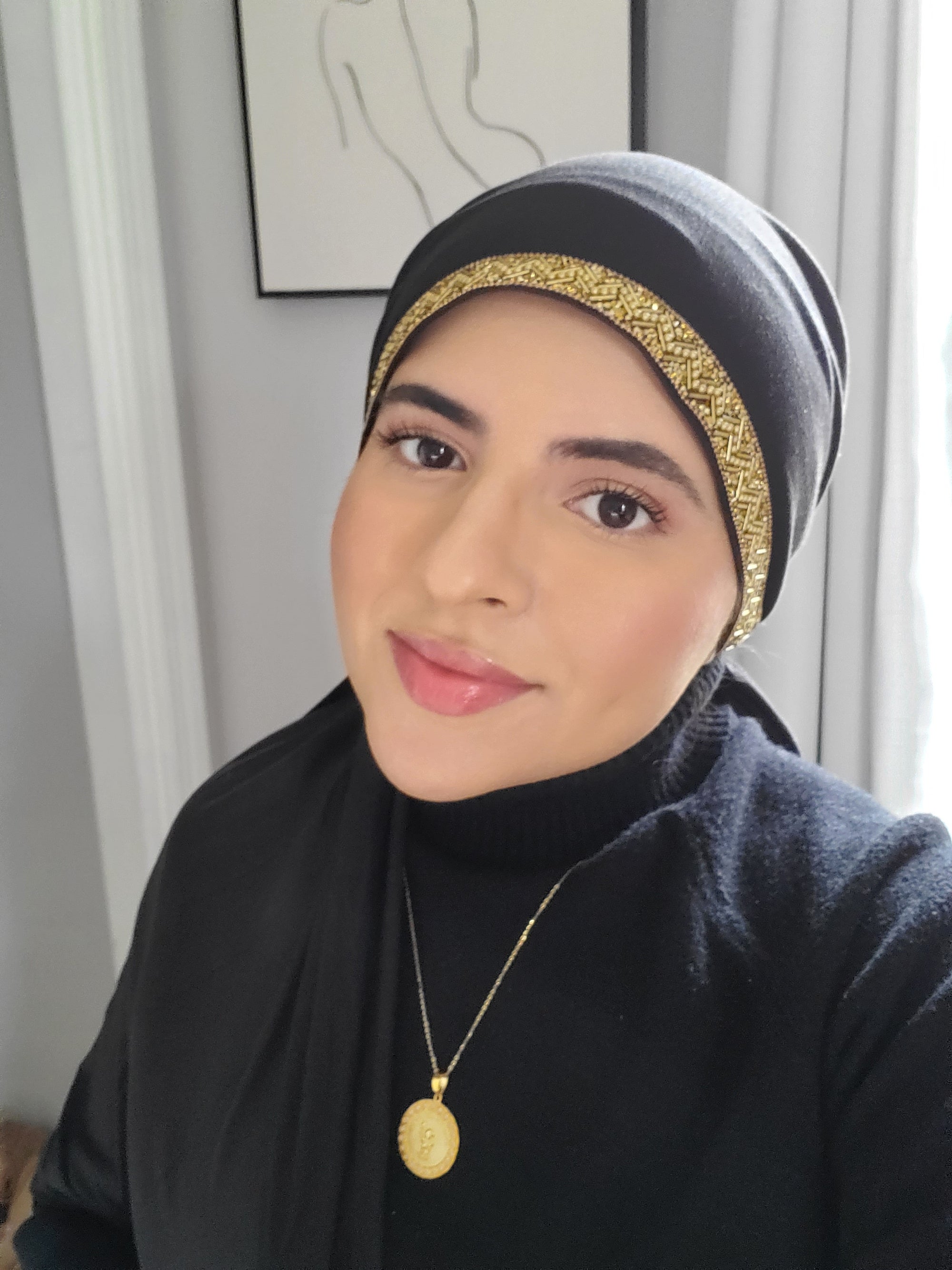 Mounaia Hijab
